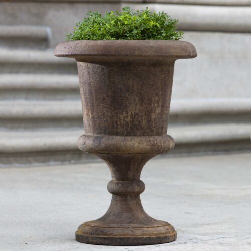 Smithsonian Goblet Urn (cast Stone In Pietra Nuova Finish)